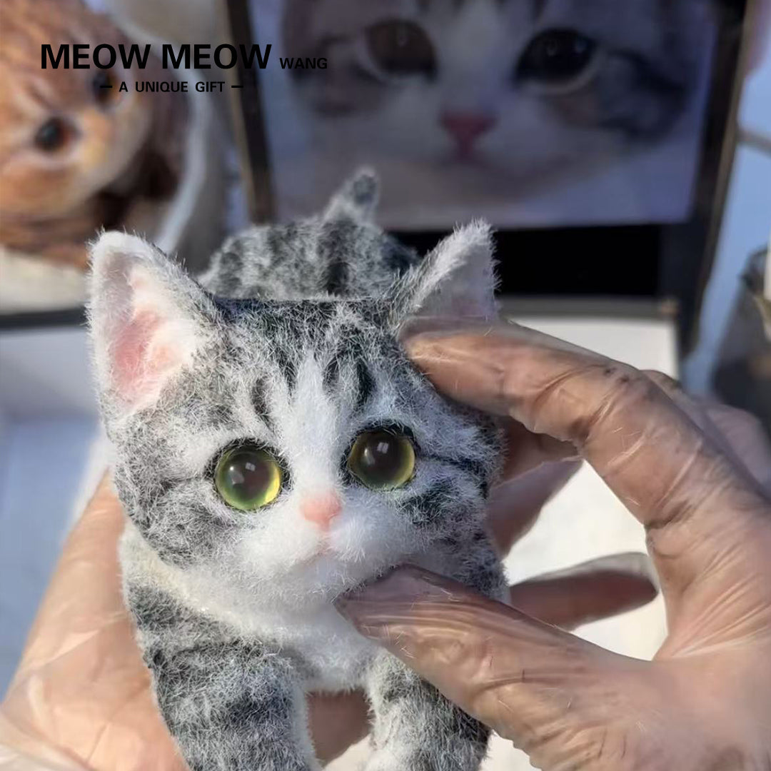 A006:Customized Stretching Cat