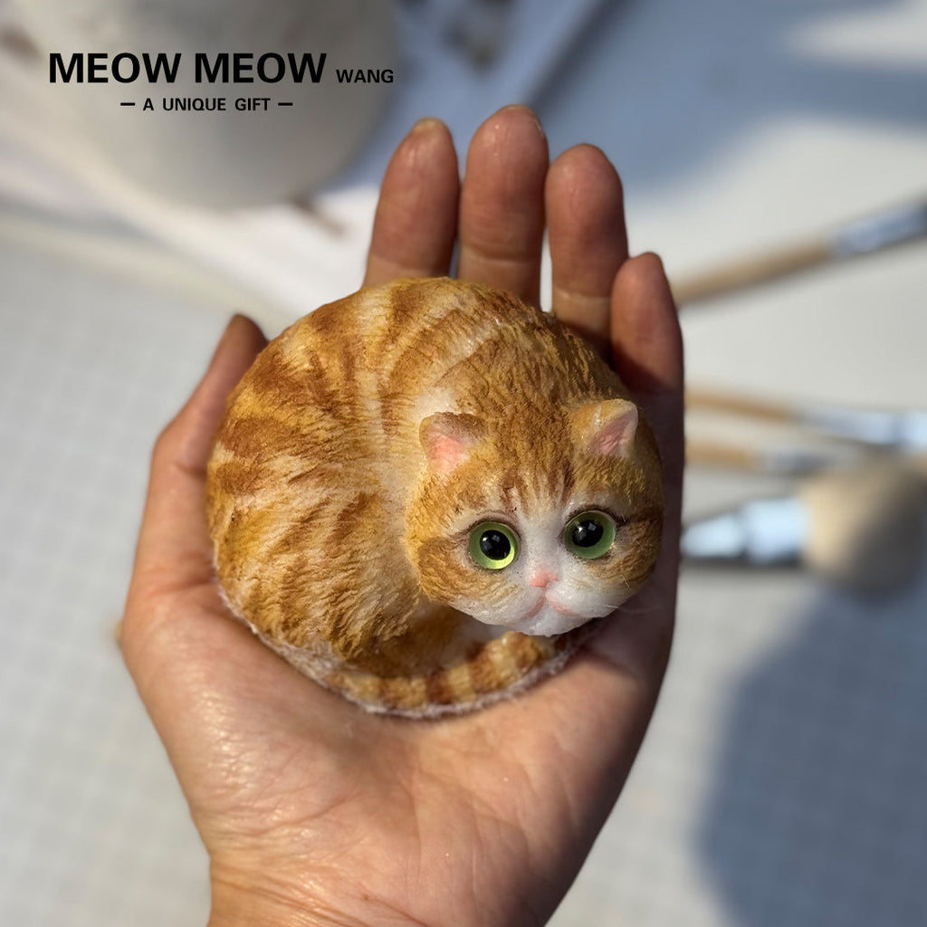 E008:Cute Mini Orange Cat