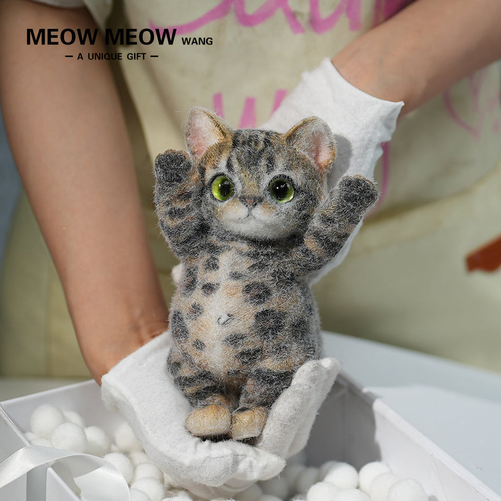 A10:(Bengal Leopard Cat) Super Special King Leo Slim Kitty