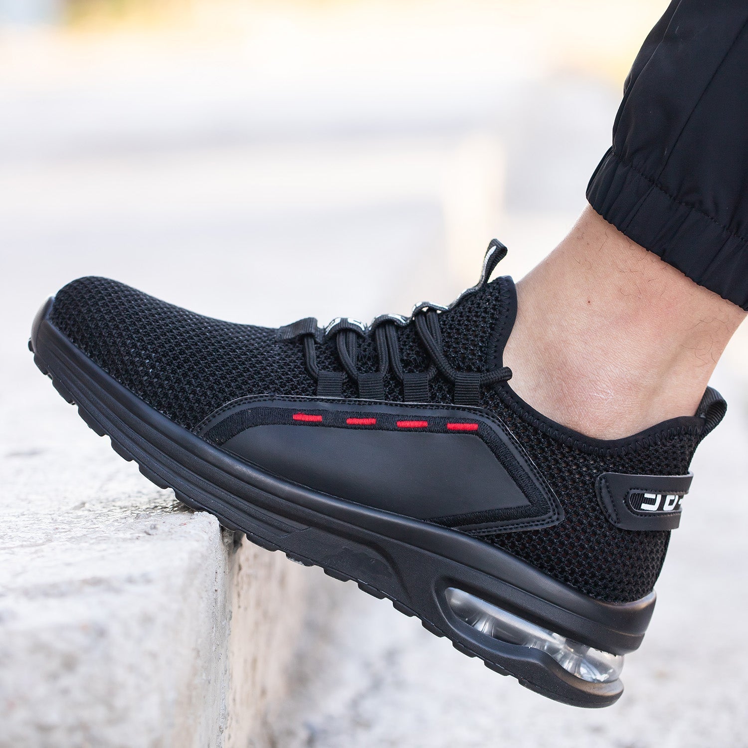 QD Breathable Lightweight Steel Toe Shoes